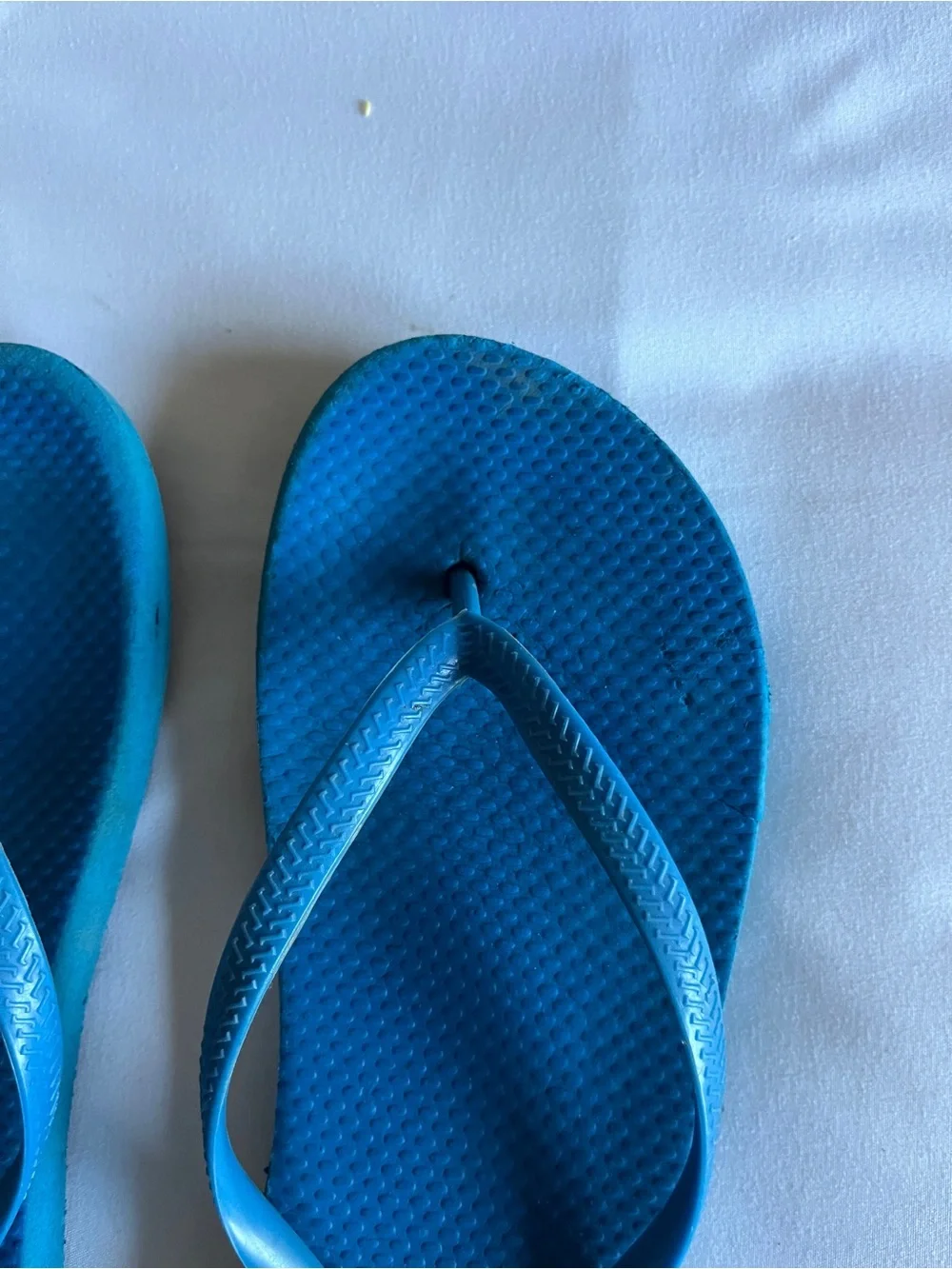Blue Rubber Thong Flip Flop Sandals Unisex Casual Beach Shoes Approx Kids Size 5